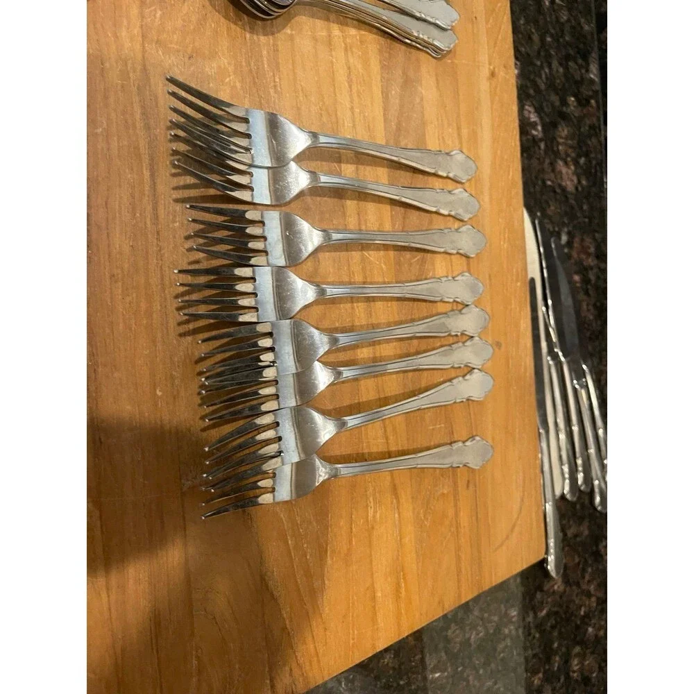 Towle Supreme Cutlery - 38-Piece Stainless Flatware Set